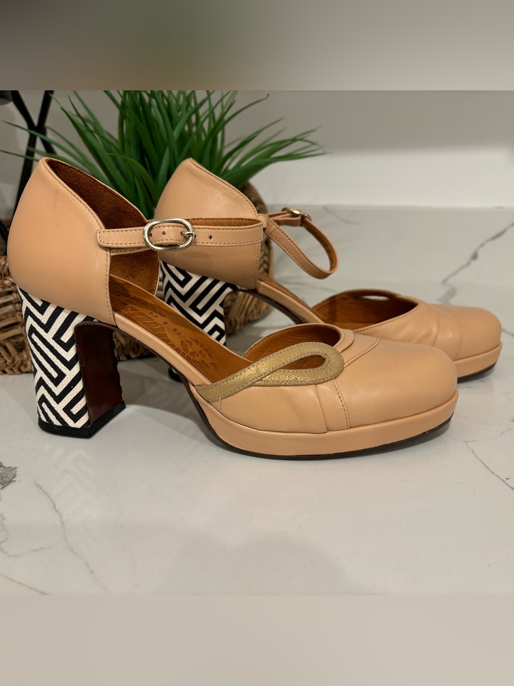 Anthropologie Chie Mihara Cream Mary Jane Buckle Strap Black White Heel Women 39